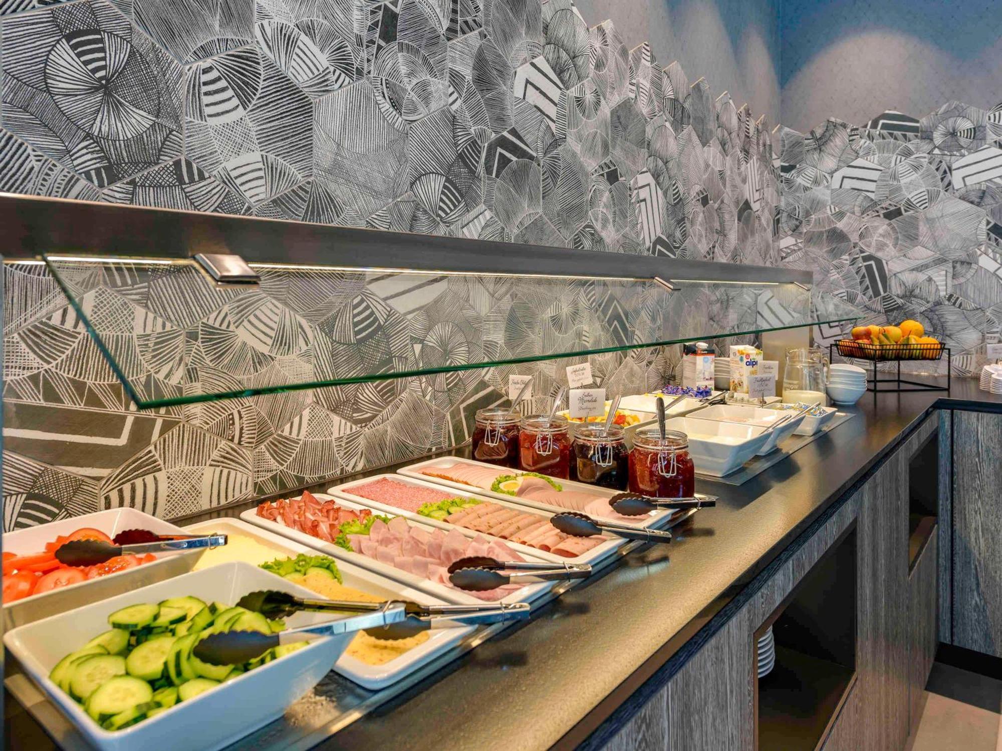 腓特烈港宜必思尚品酒店 外观 照片